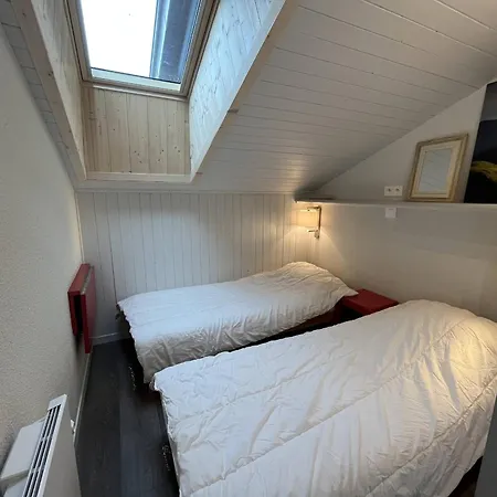 Apartment Familial A Meribel, Balcon, Casier A Skis, Parking Privatif - Fr-1-355-237 *